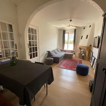 Entire 15 Minutes From Paris Joinville-le-Pont
